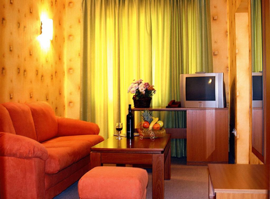 Park Hotel Drjanowo Zewnętrze zdjęcie